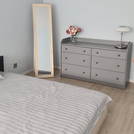 Alejas Lux Apartment Liepaja Room photo